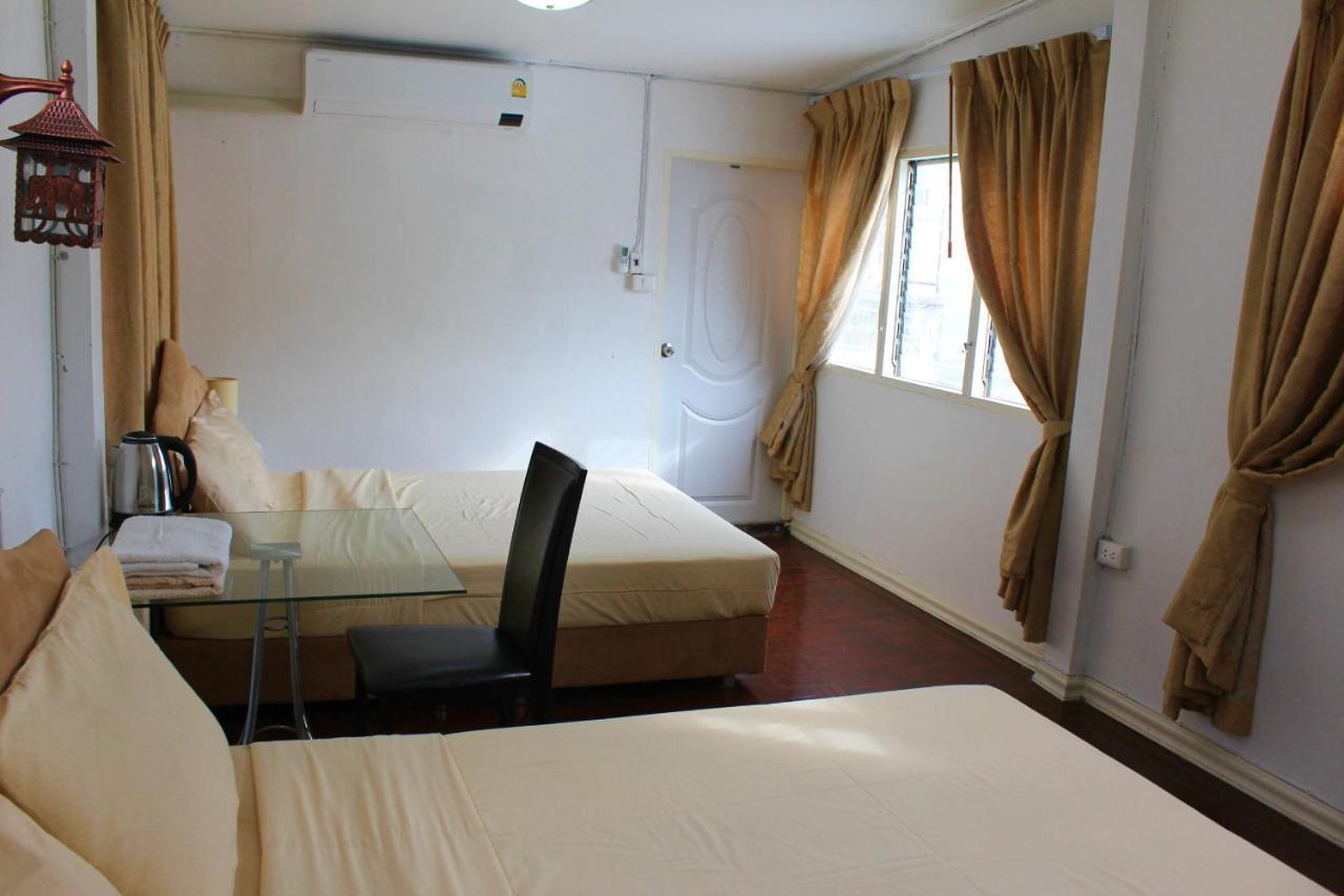 C U Again Hotell Bangkok Exteriör bild