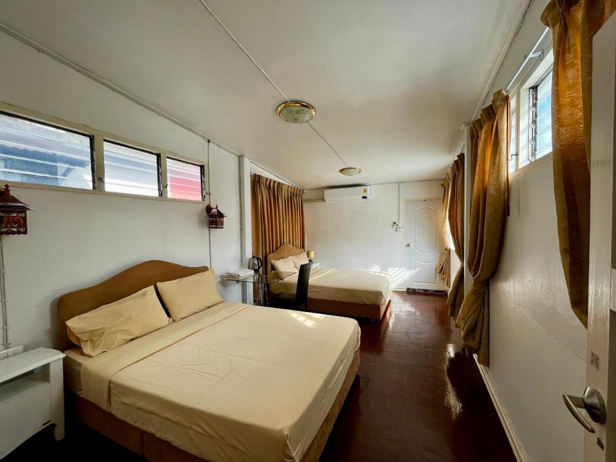 C U Again Hotell Bangkok Exteriör bild